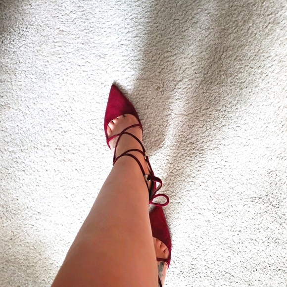 Marc Fisher Burgandy Suede Heels - Picture 1 of 7